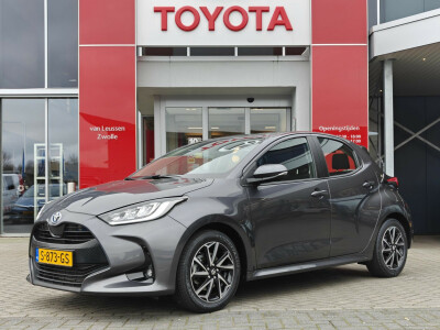 Toyota-Yaris-0